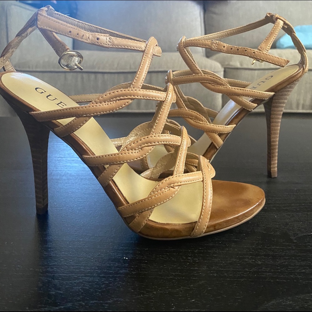 Guess high heels sandal